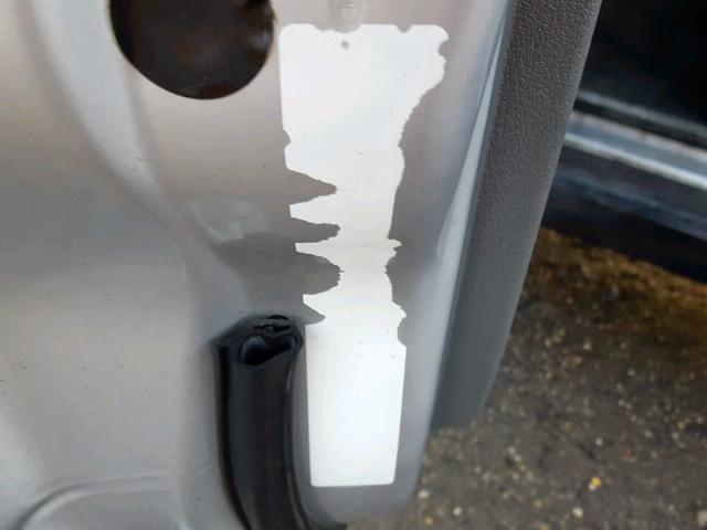 1J8HG48K27C586942 - 2007 JEEP COMMANDER SILVER photo 10