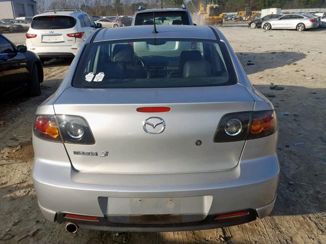 JM1BK123951245123 - 2005 MAZDA 3 S GRAY photo 9