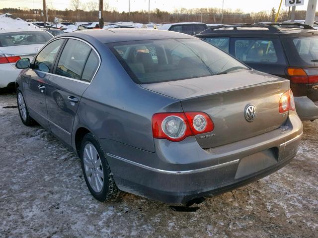 WVWJK73C78P125545 - 2008 VOLKSWAGEN PASSAT TUR GRAY photo 3