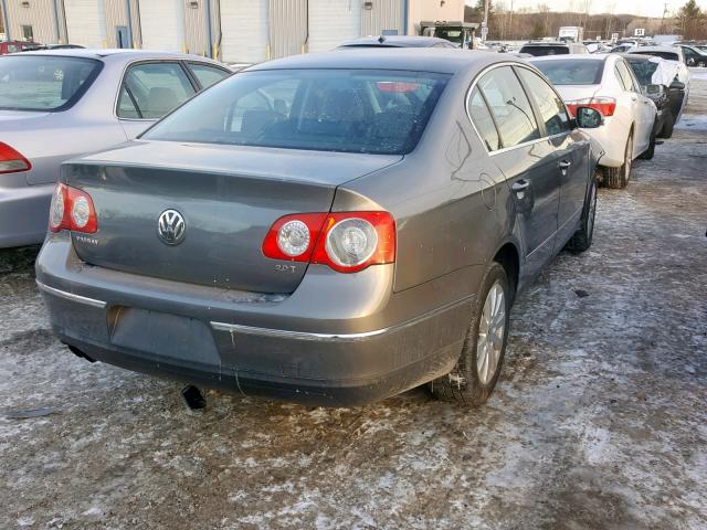 WVWJK73C78P125545 - 2008 VOLKSWAGEN PASSAT TUR GRAY photo 4