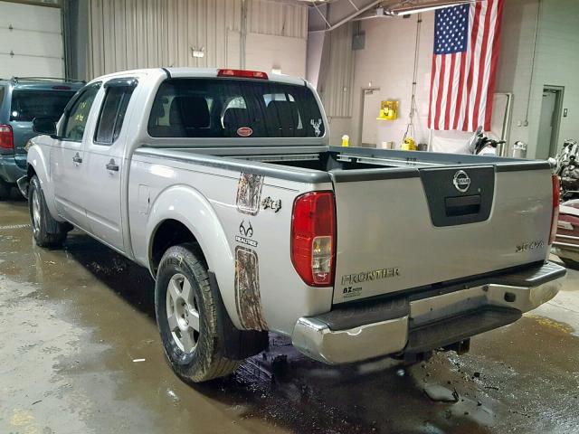 1N6AD09W48C443372 - 2008 NISSAN FRONTIER C GRAY photo 3