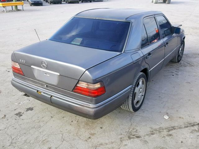 WDBEA32E0SC235270 - 1995 MERCEDES-BENZ E 320 BASE GRAY photo 4