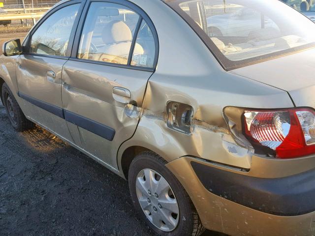 KNADE123376239773 - 2007 KIA RIO BASE GOLD photo 9