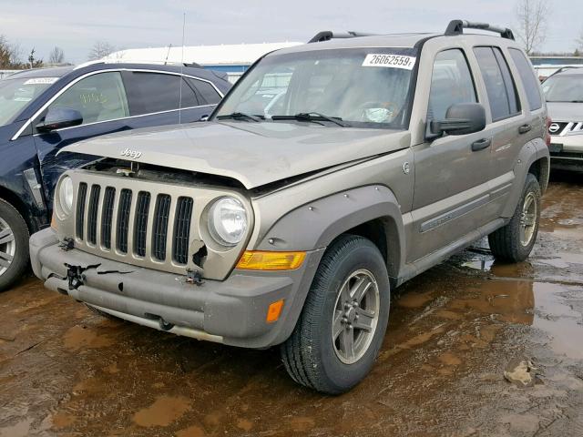 1J4GL38K75W724831 - 2005 JEEP LIBERTY RE BEIGE photo 2