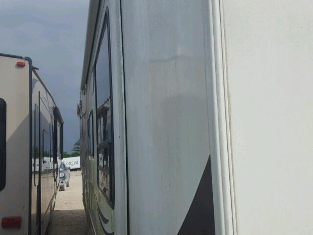 4YDF307276F708631 - 2006 KEYSTONE MONTANA WHITE photo 3