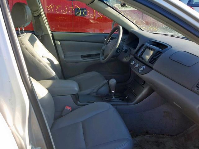 4T1BE32K66U643699 - 2006 TOYOTA CAMRY LE GRAY photo 5