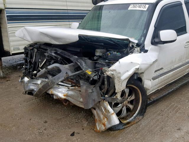 3GKFK16Z03G147276 - 2003 GMC YUKON XL K WHITE photo 10