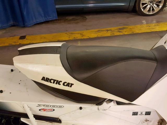 4UF14SNW9ET120847 - 2014 ARCT SNOWMOBILE WHITE photo 6