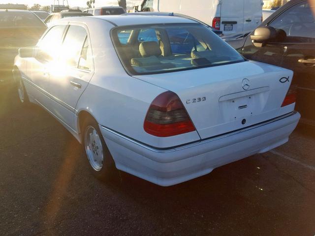 WDBHA23G4WA545978 - 1998 MERCEDES-BENZ C 230 WHITE photo 3