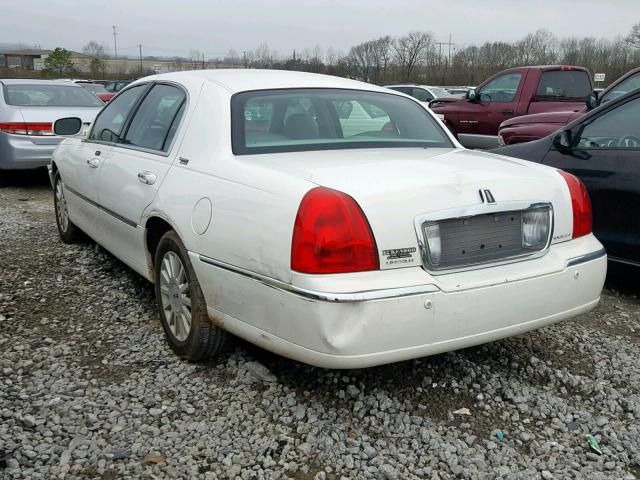 1LNHM82W45Y618241 - 2005 LINCOLN TOWN CAR S WHITE photo 3