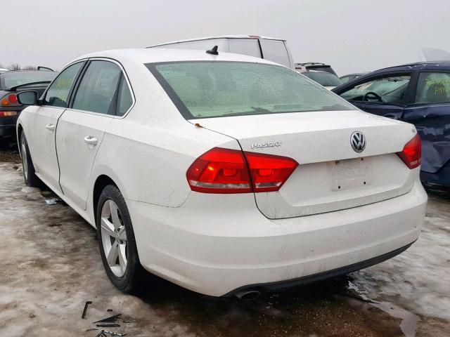 1VWBH7A35DC083879 - 2013 VOLKSWAGEN PASSAT SE WHITE photo 3