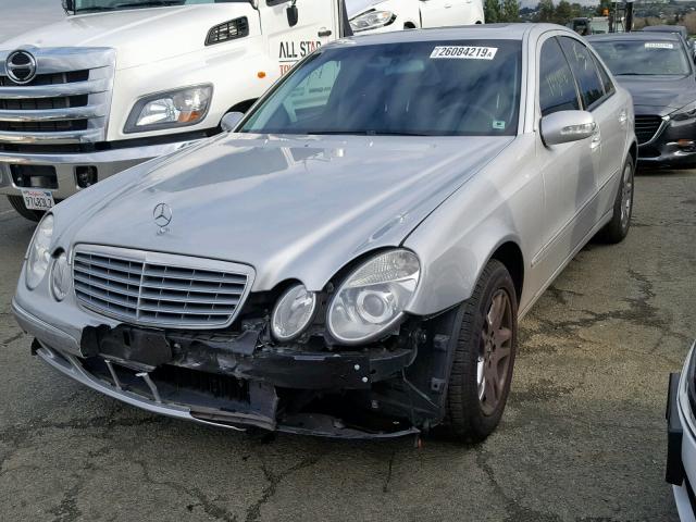 WDBUF65J14A495571 - 2004 MERCEDES-BENZ E 320 GRAY photo 2