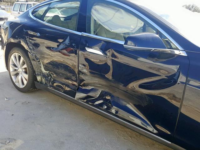5YJSA1CN2DFP13704 - 2013 TESLA MODEL S Կապույտ լուսանկար 9