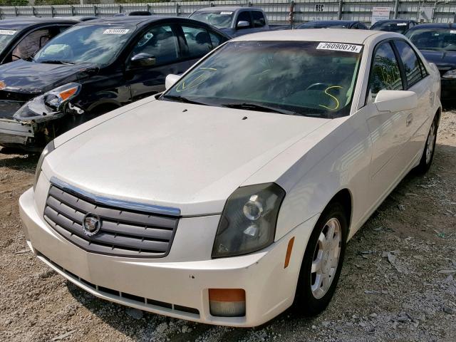 1G6DM577740107268 - 2004 CADILLAC CTS WHITE photo 2