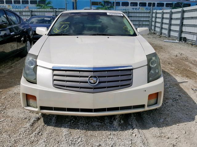 1G6DM577740107268 - 2004 CADILLAC CTS WHITE photo 9