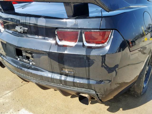 2G1FE1ED5B9133996 - 2011 CHEVROLET CAMARO LS BLACK photo 9