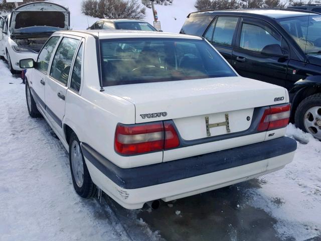 YV1LS5547T2267753 - 1996 VOLVO 850 BASE WHITE photo 3