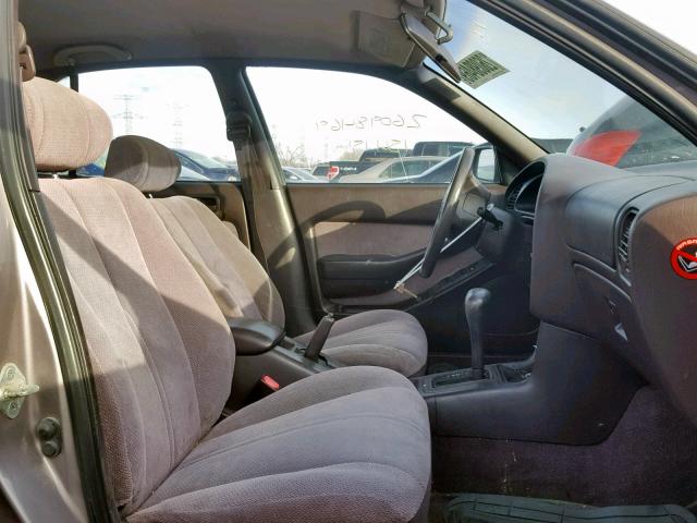 4T1BG12K8TU826127 - 1996 TOYOTA CAMRY DX GRAY photo 5