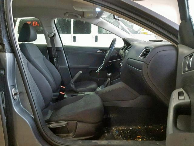 3VW1K7AJ1BM068139 - 2011 VOLKSWAGEN JETTA BASE 灰色 照片 5