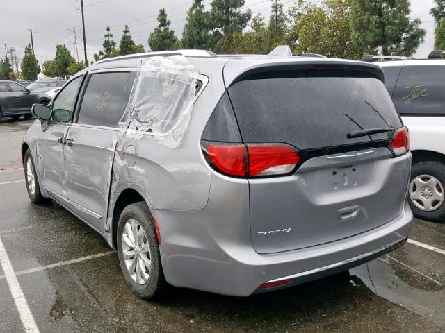 2C4RC1BG6JR290783 - 2018 CHRYSLER PACIFICA T SILVER photo 3