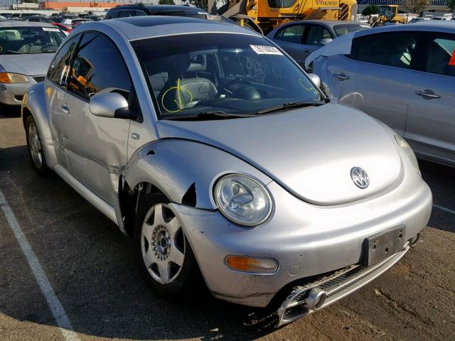3VWCT21C61M405073 - 2001 VOLKSWAGEN NEW BEETLE Weiß Foto 1