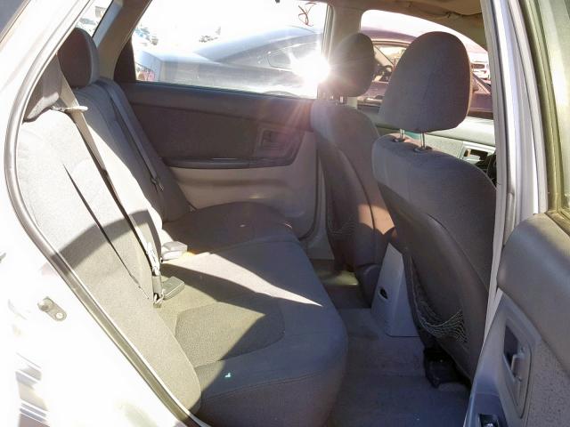 KNAFE161X55093960 - 2005 KIA SPECTRA5 SILVER photo 6