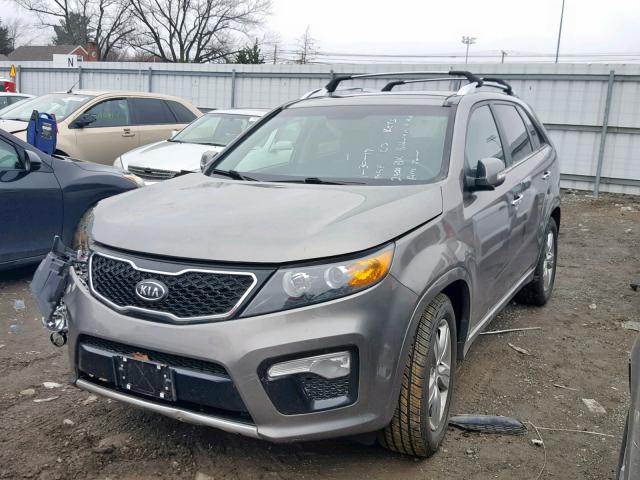 5XYKW4A20CG218260 - 2012 KIA SORENTO SX SILVER photo 2