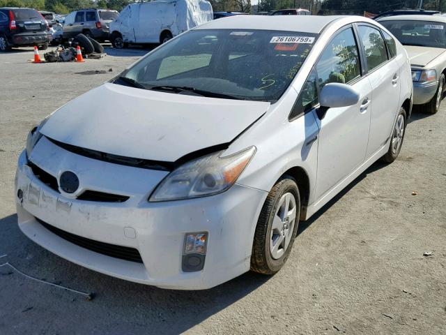 JTDKN3DU1A0096859 - 2010 TOYOTA PRIUS WHITE photo 2