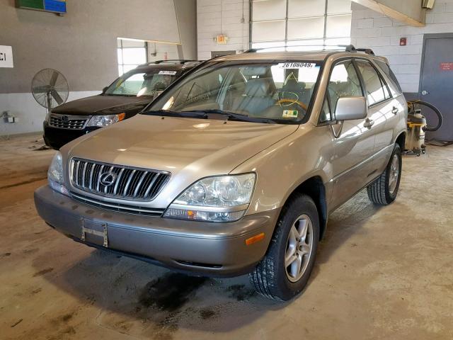 JTJHF10U410185274 - 2001 LEXUS RX 300 GOLD photo 2