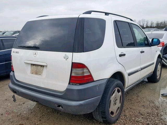 4JGAB54E2WA002767 - 1998 MERCEDES-BENZ ML 320 WHITE photo 4