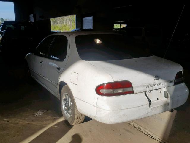 1N4BU31D2VC233888 - 1997 NISSAN ALTIMA XE WHITE photo 3