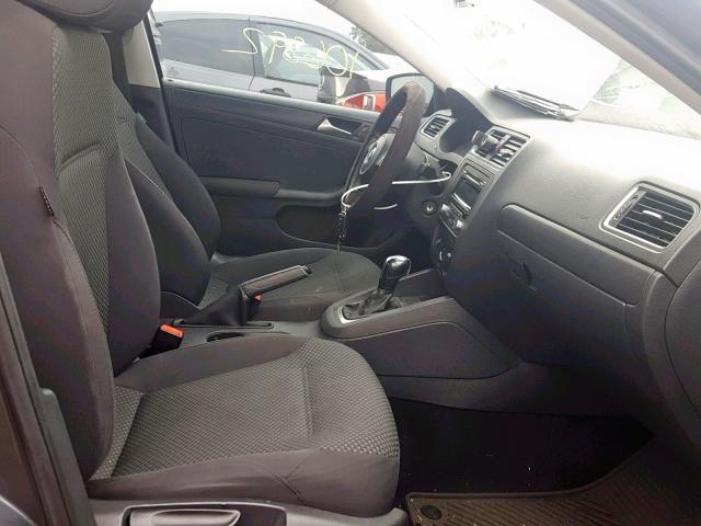 3VW2K7AJ7CM383968 - 2012 VOLKSWAGEN JETTA BASE GRAY photo 5