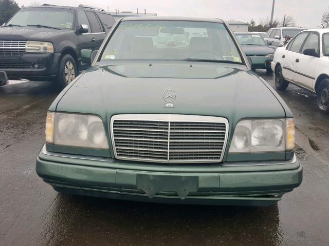 WDBEB31E3SC191036 - 1995 MERCEDES-BENZ E 300D GREEN photo 9