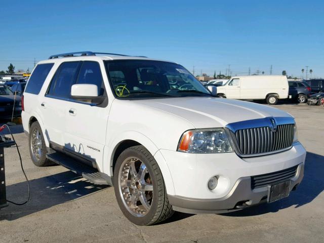 5LMFU27R34LJ30964 - 2004 LINCOLN NAVIGATOR WHITE photo 1
