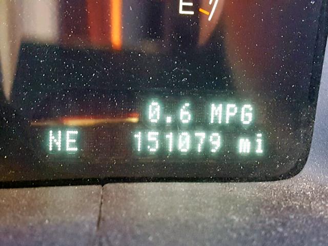 5LMFU27R34LJ30964 - 2004 LINCOLN NAVIGATOR WHITE photo 8