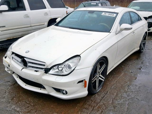 WDDDJ77X87A105261 - 2007 MERCEDES-BENZ CLS 63 AMG WHITE photo 2