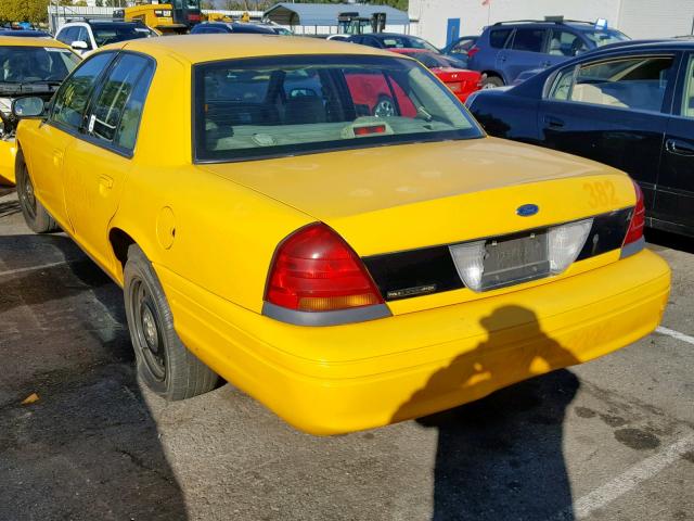 2FAHP71W66X141004 - 2006 FORD CROWN VICT YELLOW photo 3