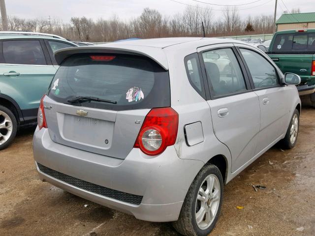 KL1TG66E49B657732 - 2009 CHEVROLET AVEO LT SILVER photo 4