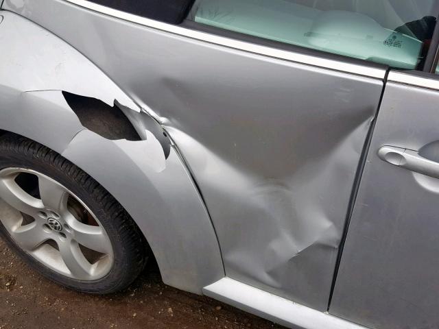 3VWSF31Y16M310478 - 2006 VOLKSWAGEN NEW BEETLE Gümüş foto 9