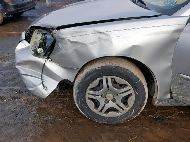 1G1ZS51F46F282398 - 2006 CHEVROLET MALIBU LS Silber Foto 9