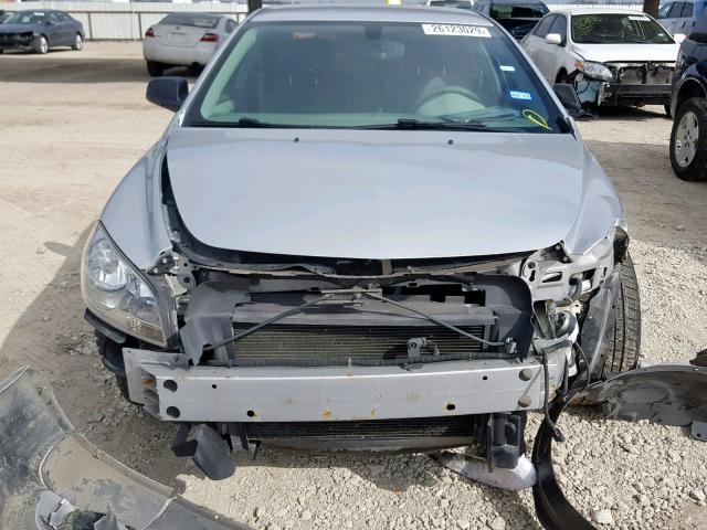 1G1ZB5E08CF250829 - 2012 CHEVROLET MALIBU LS SILVER photo 9