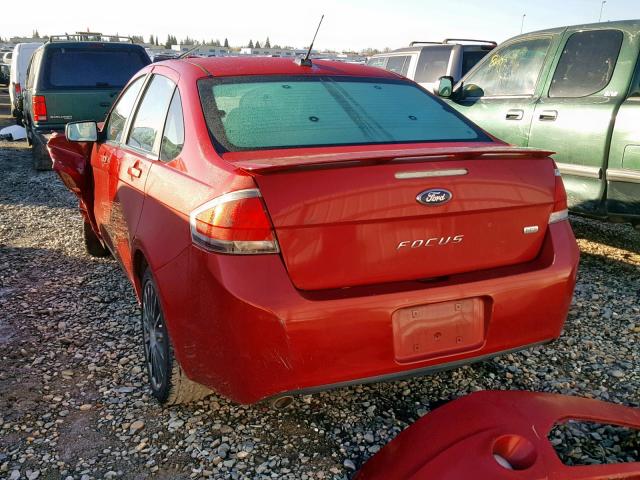 1FAHP3GN8AW270020 - 2010 FORD FOCUS SES RED photo 3