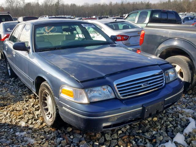 2FAFP74W5WX149792 - 1998 FORD CROWN VICT BLUE photo 1