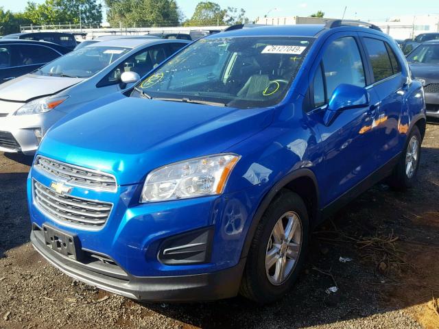 KL7CJLSB6FB195817 - 2015 CHEVROLET TRAX 1LT BLUE photo 2