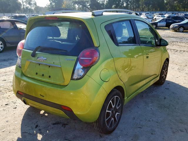 KL8CF6S94DC569456 - 2013 CHEVROLET SPARK 2LT GREEN photo 4