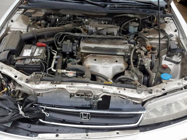 1HGCD5691TA220543 - 1996 HONDA ACCORD VAL SILVER photo 7