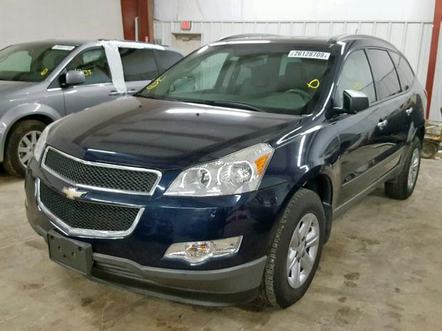 1GNKRFED8CJ369353 - 2012 CHEVROLET TRAVERSE L BLUE photo 2