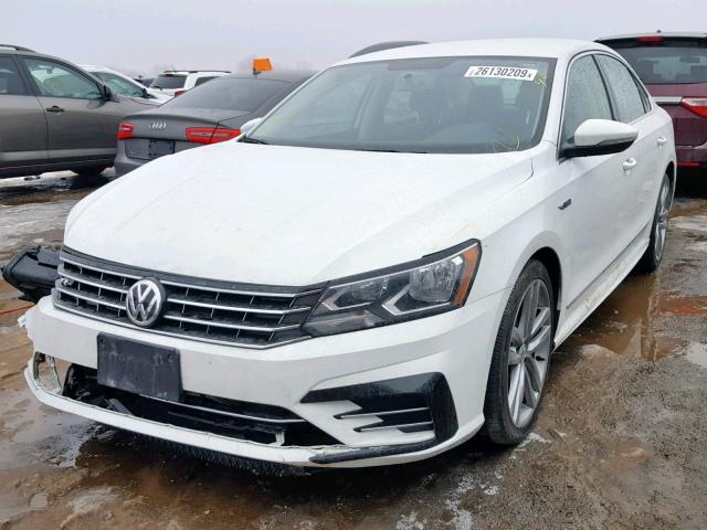 1VWDT7A38HC075353 - 2017 VOLKSWAGEN PASSAT R-L WHITE photo 2