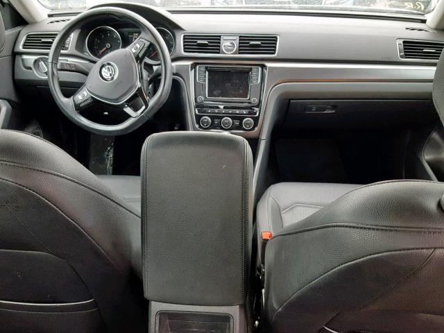 1VWDT7A38HC075353 - 2017 VOLKSWAGEN PASSAT R-L WHITE photo 9