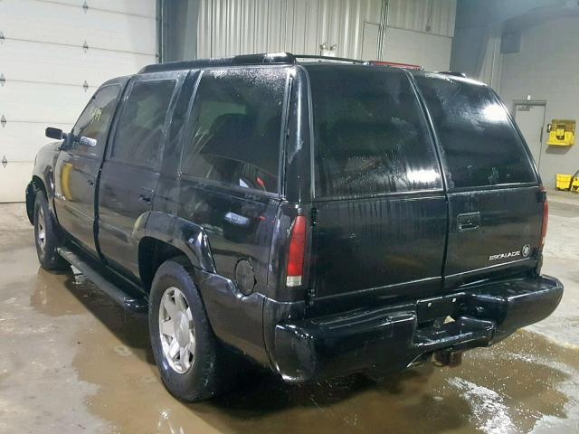 1GYEK13R1YR143962 - 2000 CADILLAC ESCALADE BLACK photo 3